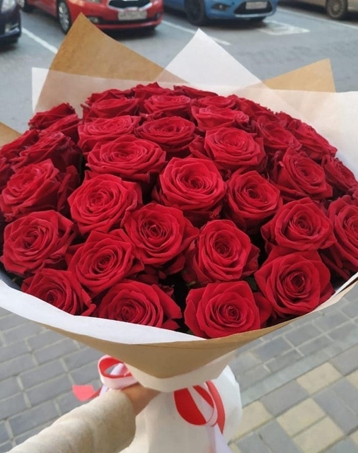 31 роза