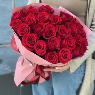 25 Красных роз - 50 см