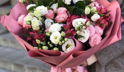 Сборные букеты: как создаются живые композиции от флориста