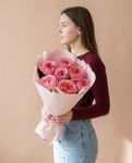 7  Пионовидных роз Pink Expression