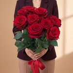 9 красных роз